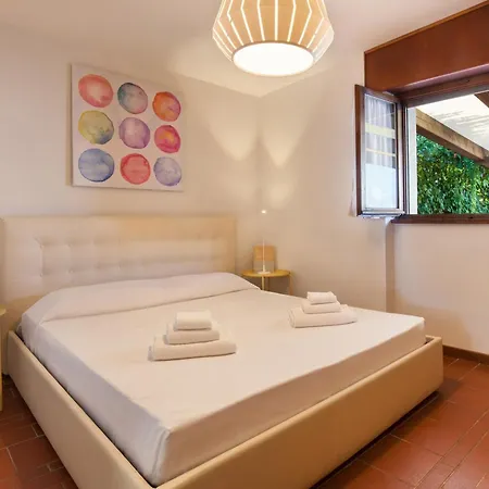 Watercolor Loft Apartment Torri Del Benaco Exterior photo