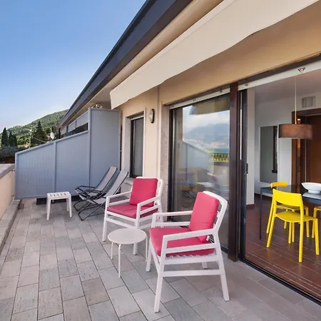 Watercolor Loft Apartment Torri Del Benaco Exterior photo